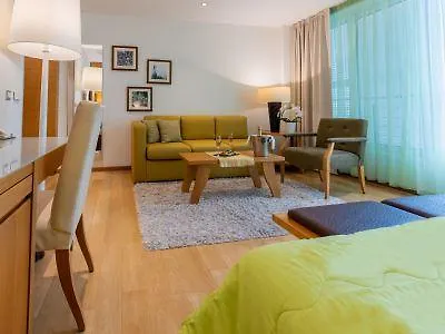 Astoria 4*