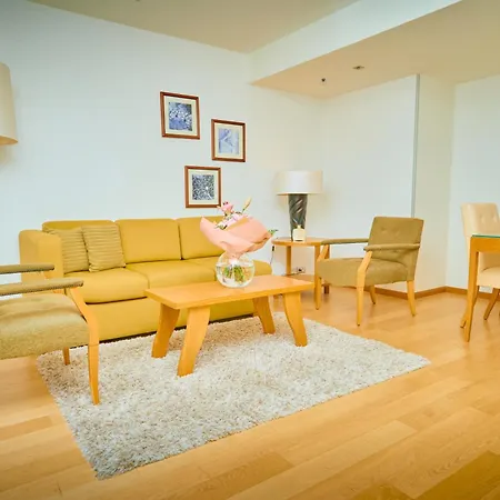 Astoria Otel 4*